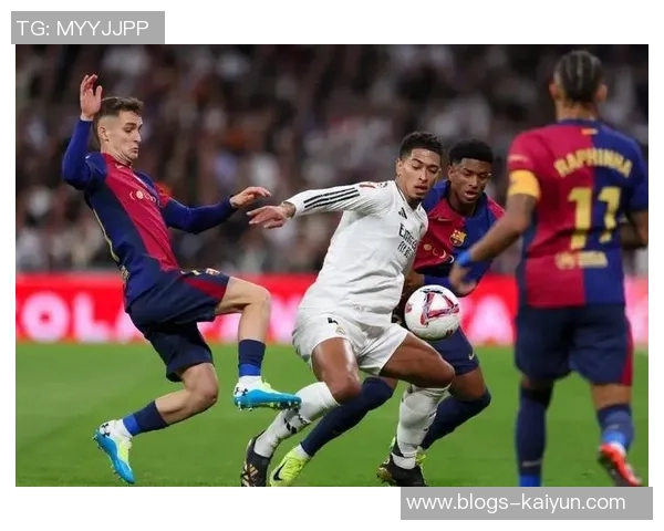 中央海岸对阵悉尼足球比赛直播全程回顾与精彩瞬间分析 中央海岸对阵悉尼足球比赛直播全程回顾与精彩瞬间分析