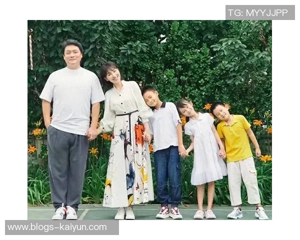 史鸿飞的传奇人生与奋斗历程：从默默无闻到璀璨星辰的蜕变之路